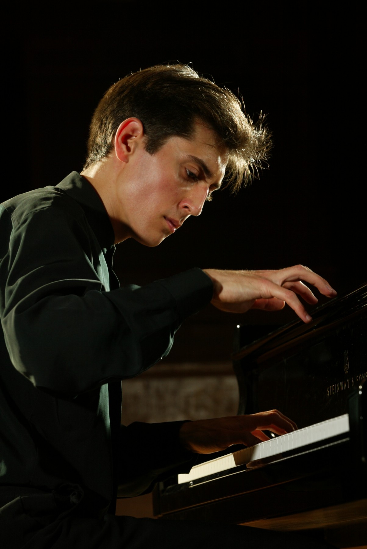 Yevgeny Sudbin at the piano